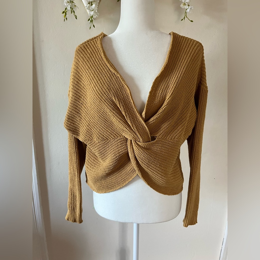 Cross cross sweater top